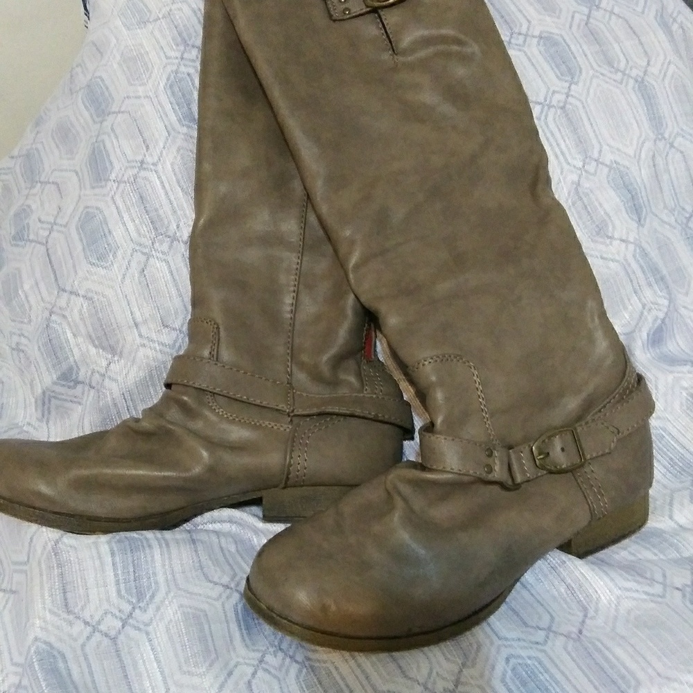 Boots